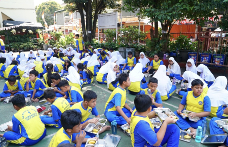 Ekonomi Global yang Berkelanjutan Butuh Banyak Pendekatan Bersama
